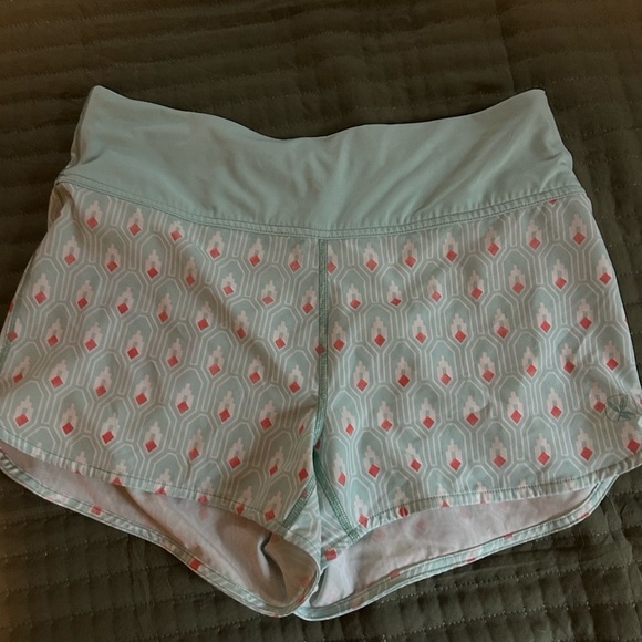 Carve Designs Pants - Carve Designs Light Green Geometric Shorts
